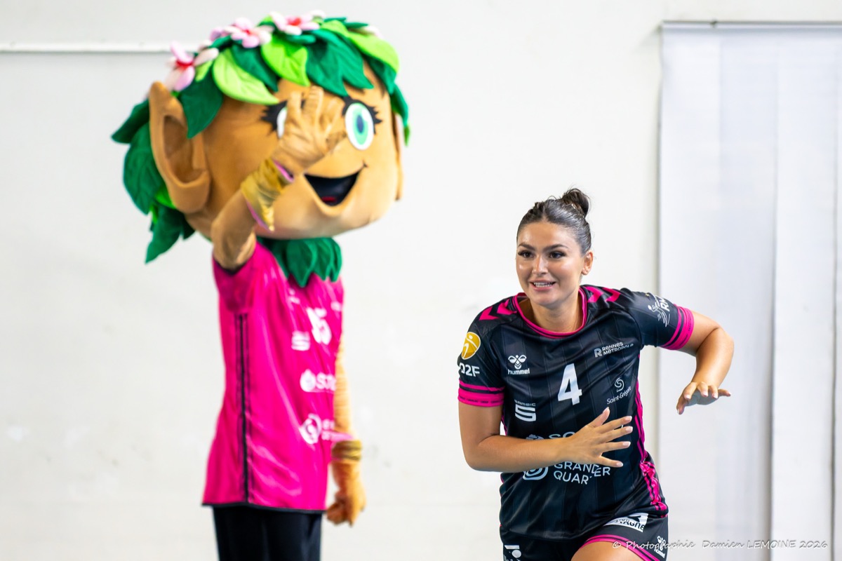 Jeanne SANTIAGO